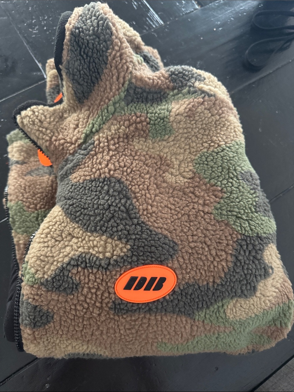 Dairy Boy Camo Sherpa Teddy Jacket M/L - Picture 3 of 3